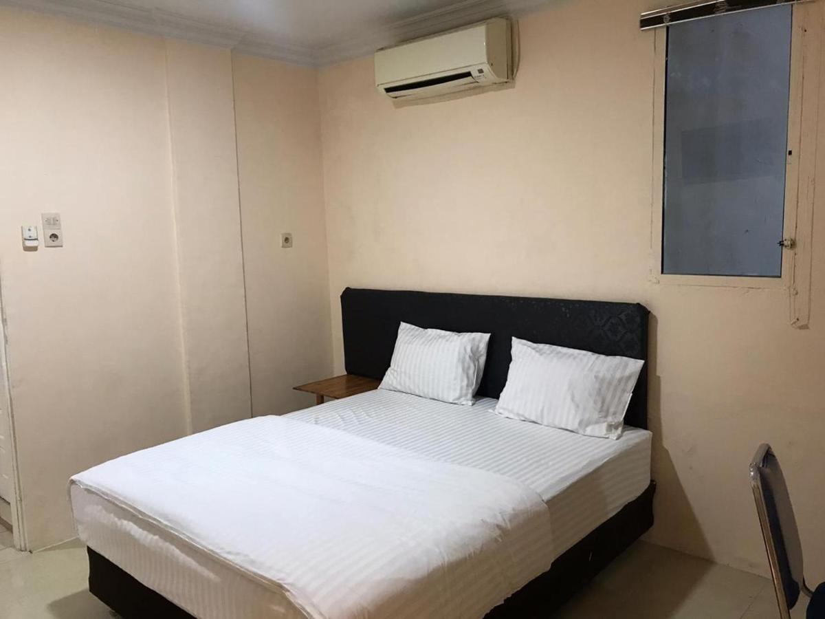 Waringin Residence Medan Bagian luar foto